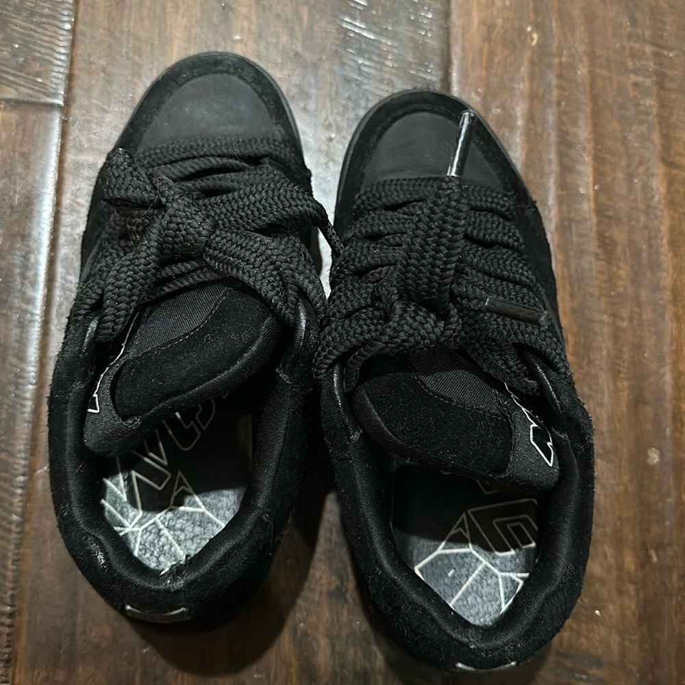 Naked Wolfe skater shoes black size 36